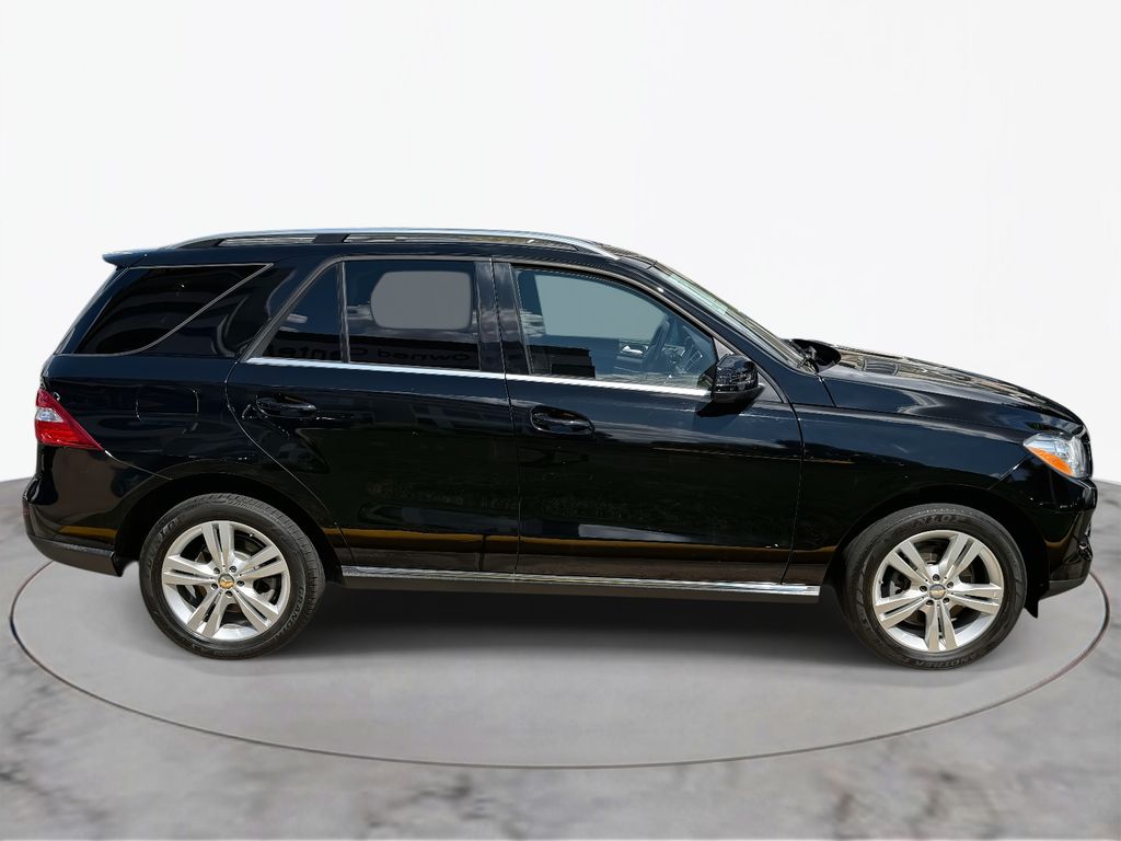 Thumbnail: 2015 Mercedes-Benz M-Class - 6