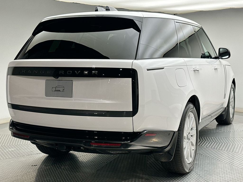 Thumbnail: 2026 Land Rover Range Rover - 3