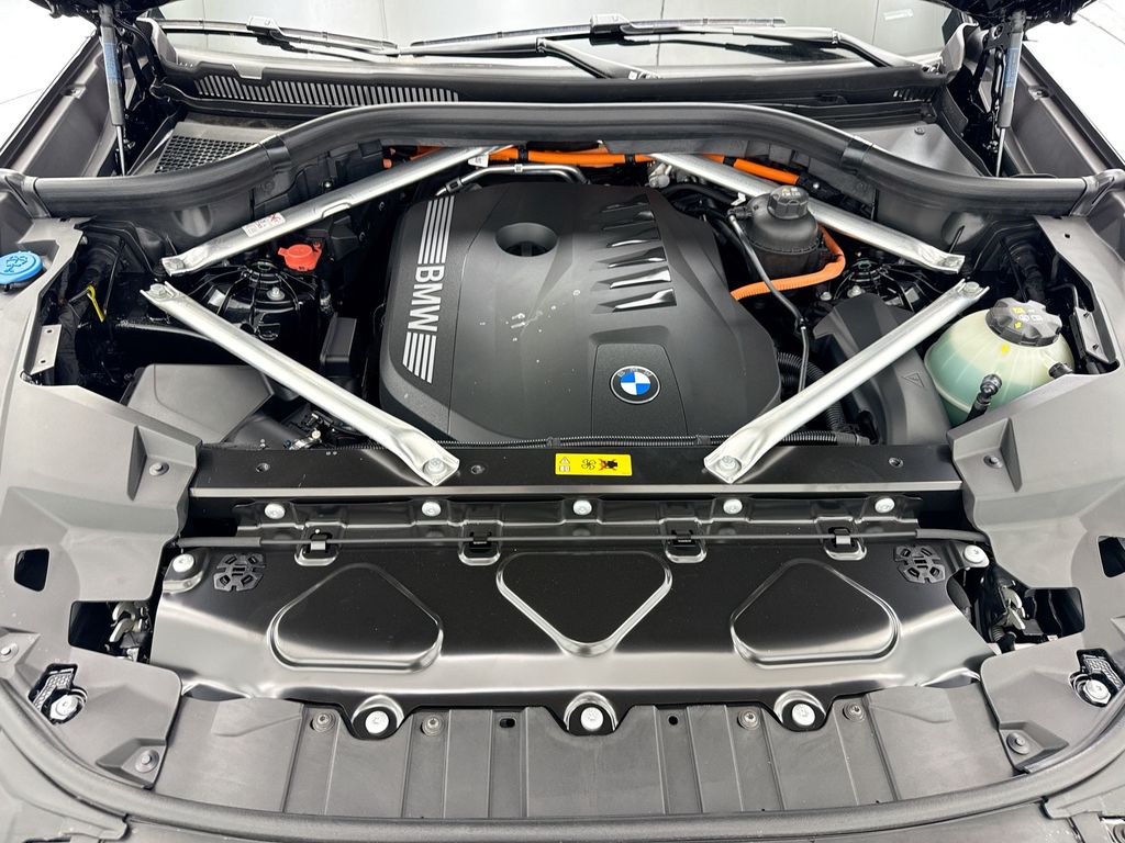 Thumbnail: 2026 BMW X5 - 28