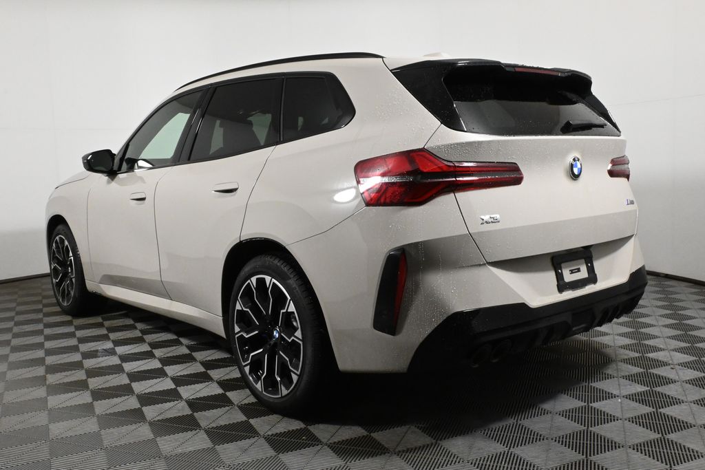 2025 BMW X3 M 5