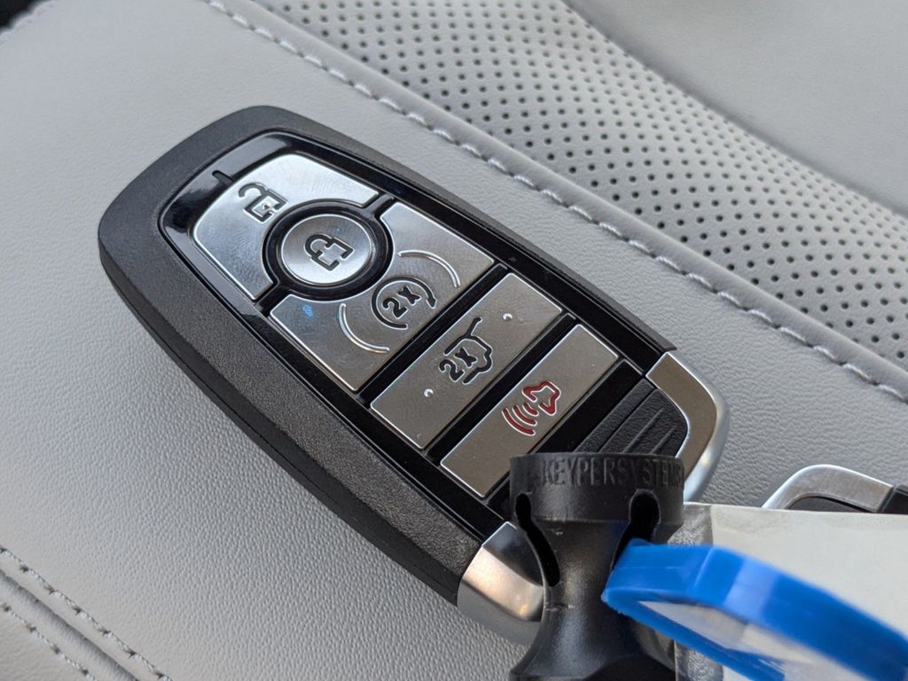 2025 Ford Expedition Platinum MAX