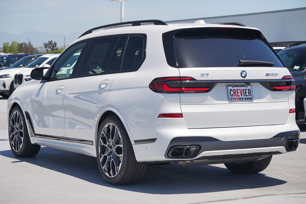 2025 BMW X7 M60i 7