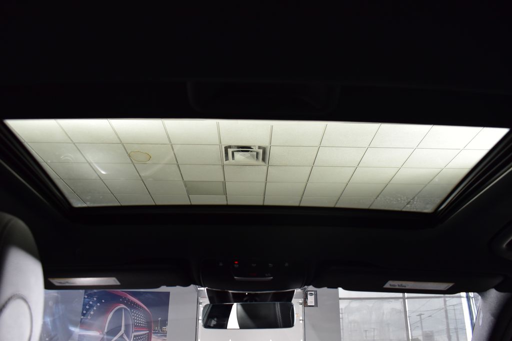 Thumbnail: 2023 Mercedes-Benz E-Class - 29