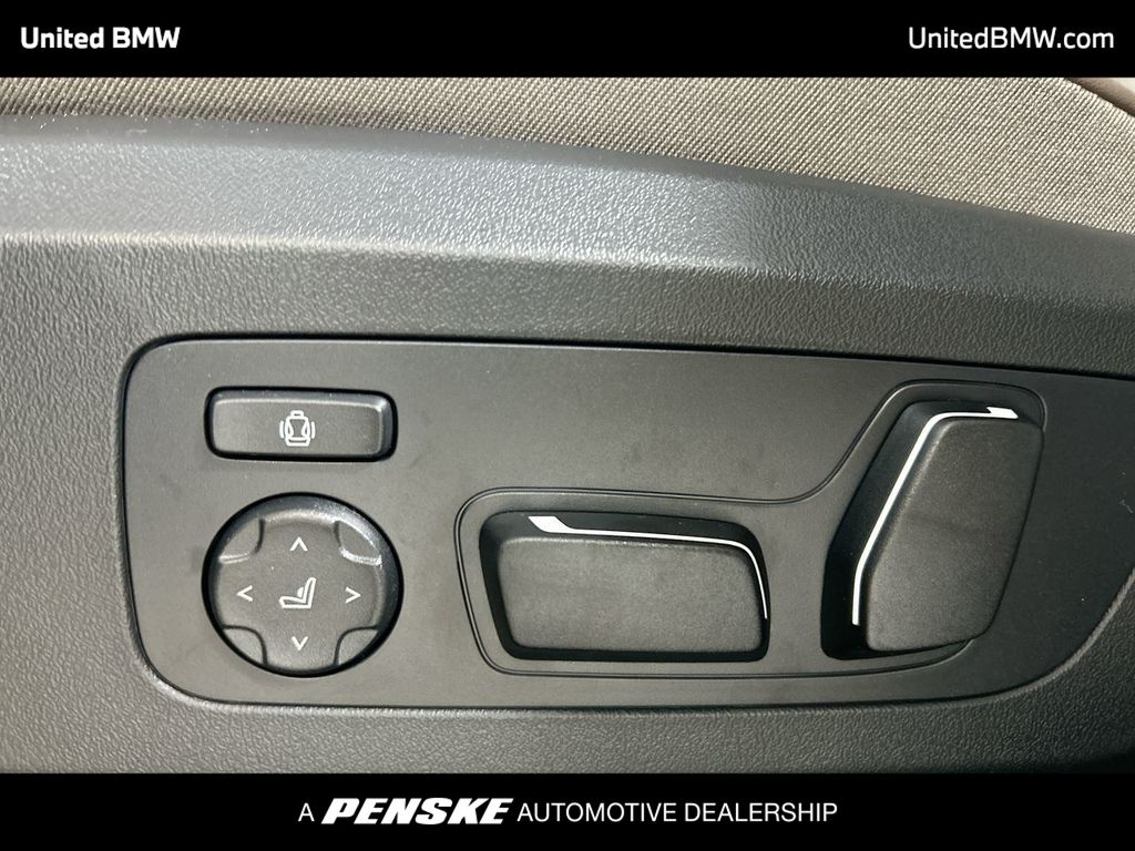 Thumbnail: 2026 BMW X3 - 14