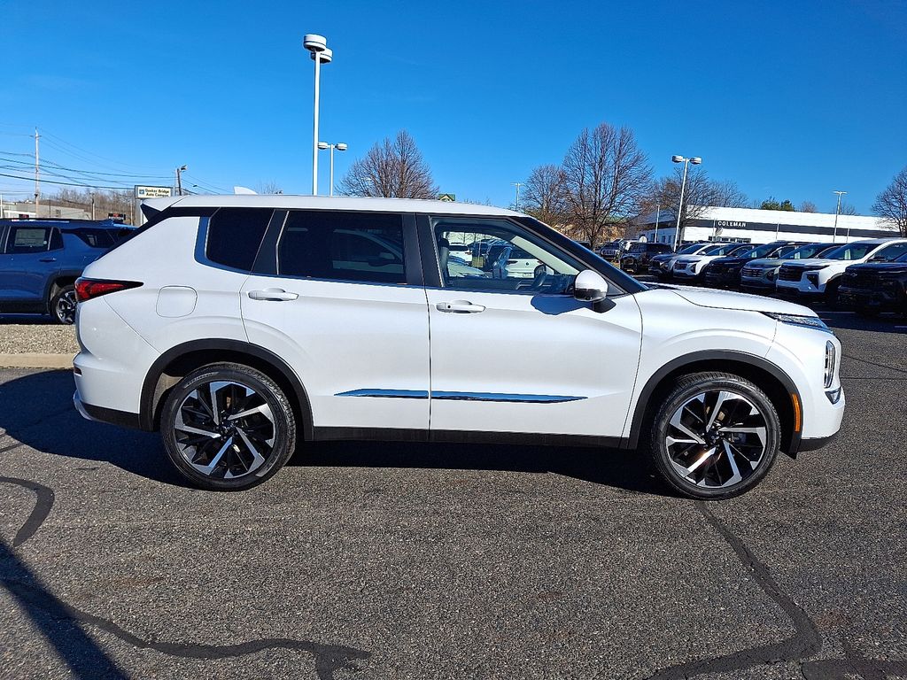 used 2023 Mitsubishi Outlander car, priced at $21,502