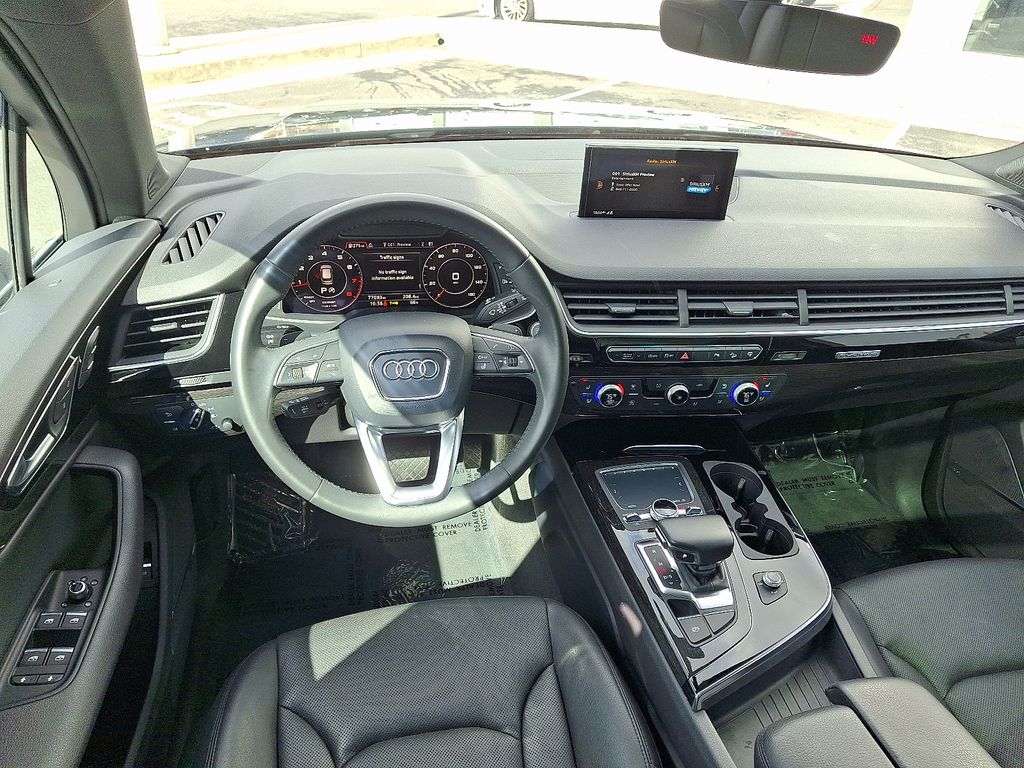 Thumbnail: 2017 Audi Q7 - 11