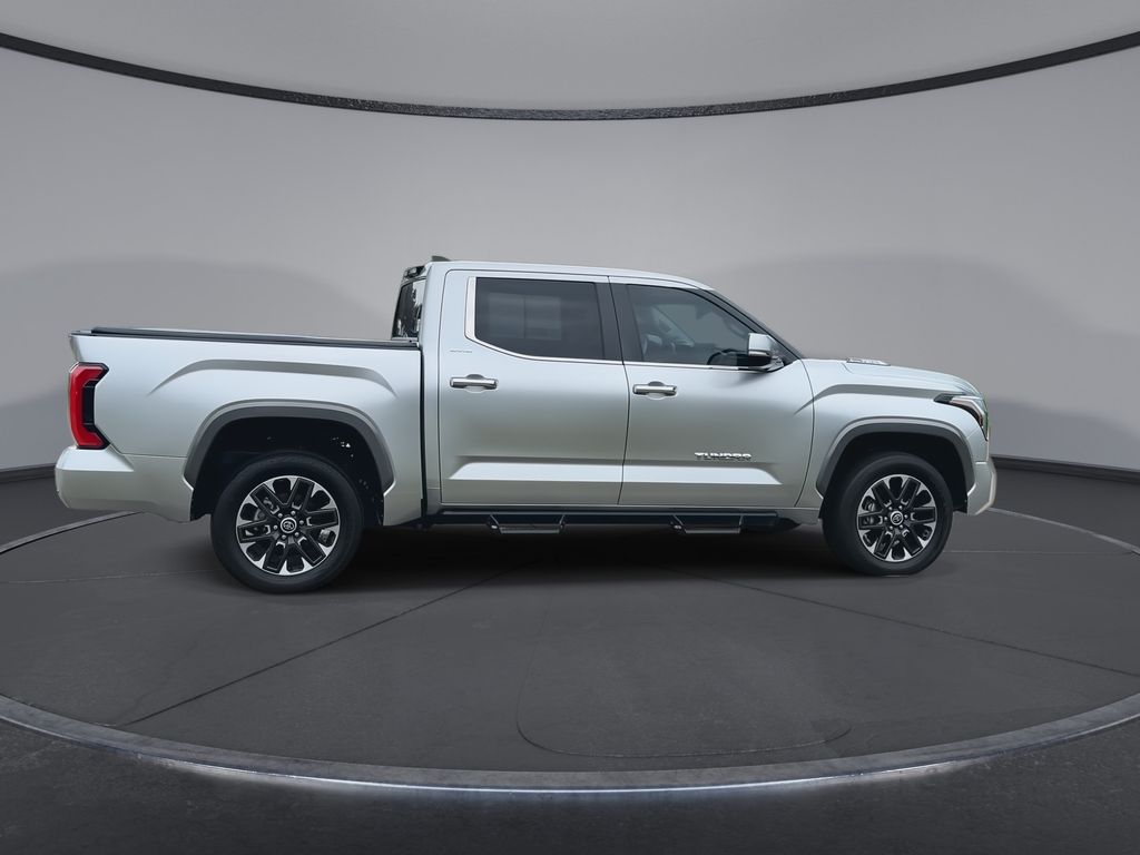 Thumbnail: 2024 Toyota Tundra - 9