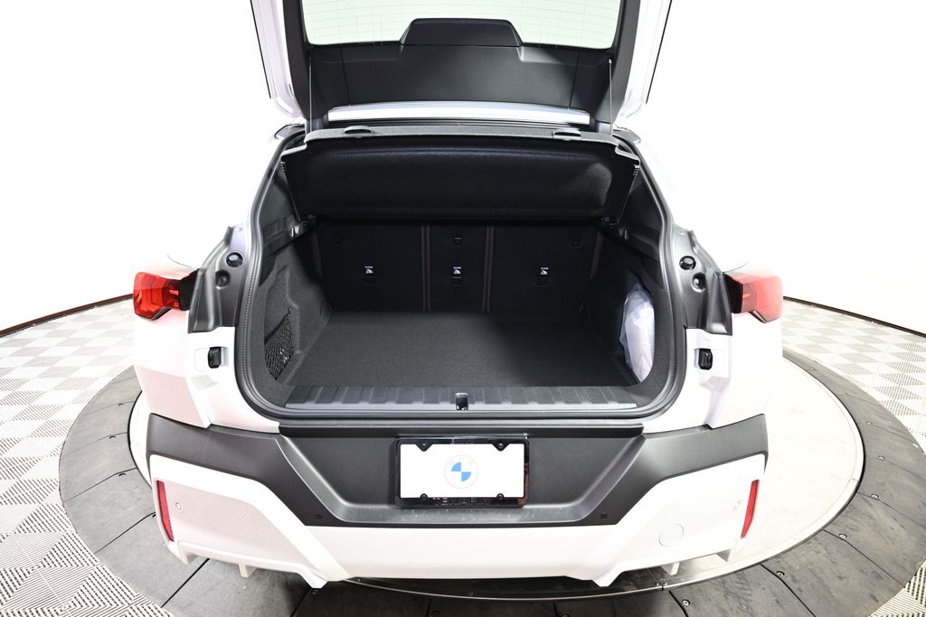 2025 BMW X2 xDrive28i 10