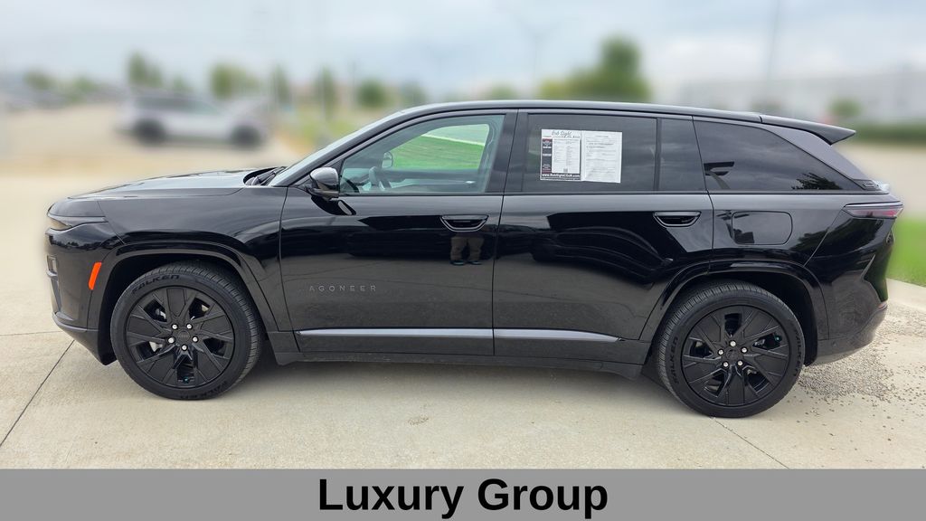 Used 2025 Jeep Wagoneer S Launch Edition with VIN 3C4RJNAK2ST574512 for sale in Kansas City