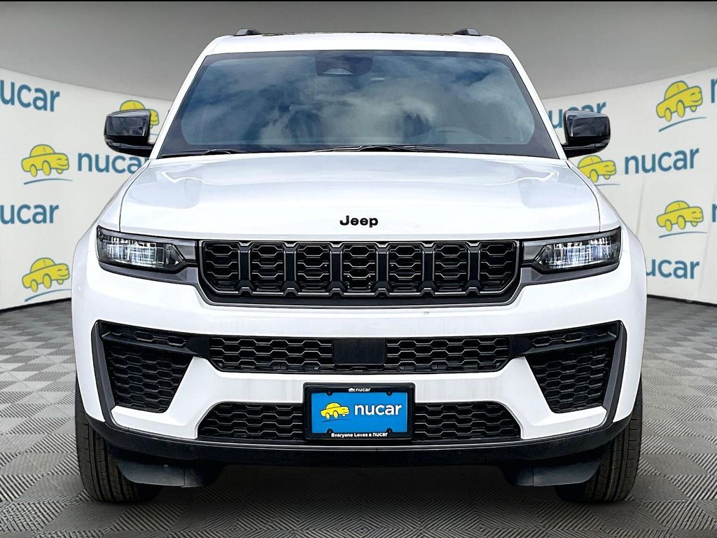 2026 Jeep Grand Cherokee — photo 3