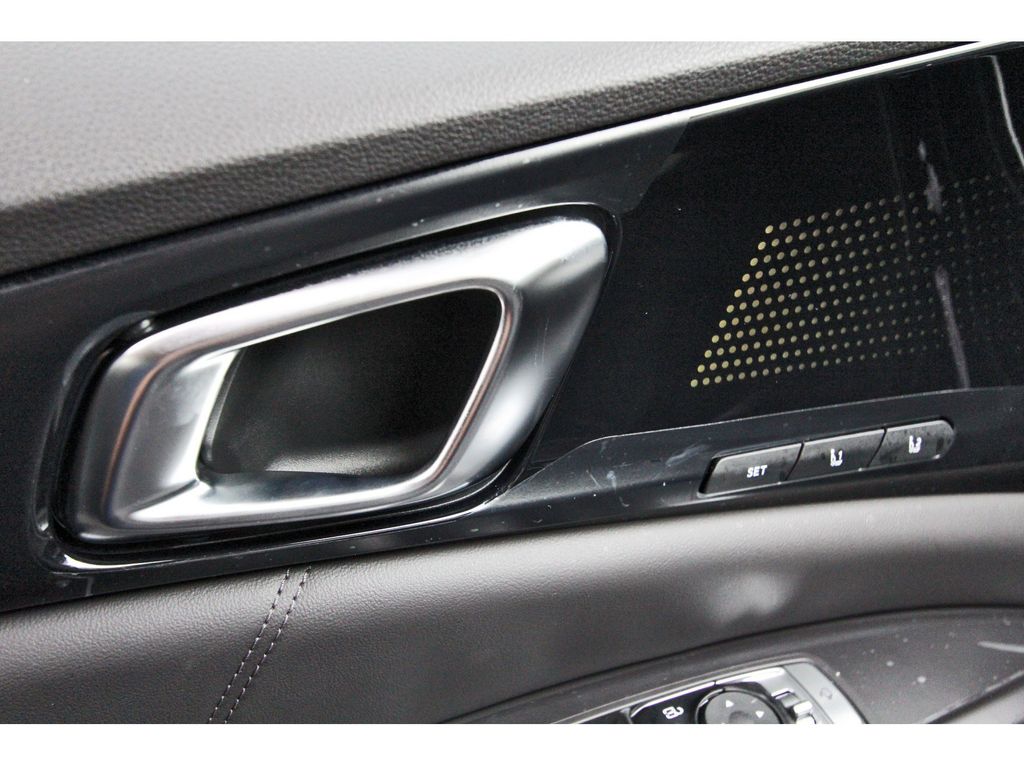 New 2026 Kia Carnival MPV Hybrid Van