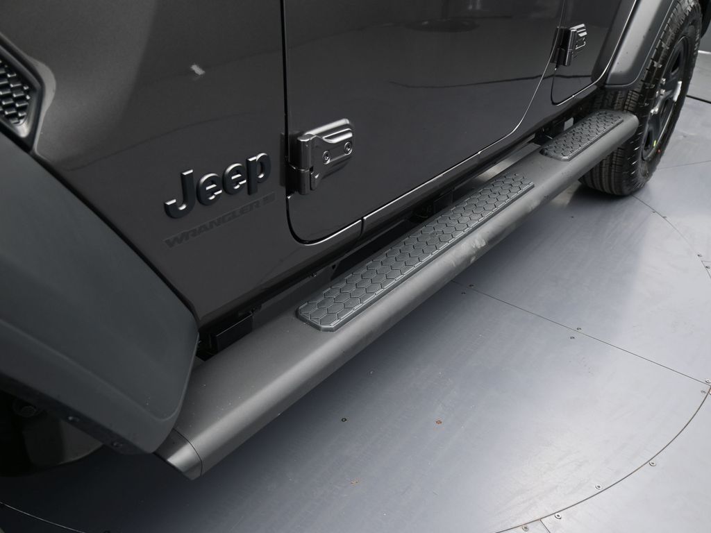 New 2026 Granite Crystal Metallic Clearcoat Jeep Sport image 26