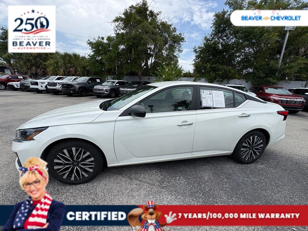 Used 2025 Nissan Altima Sedan