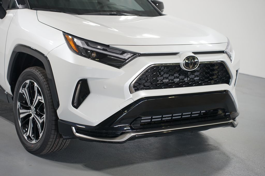 Thumbnail: 2025 Toyota RAV4 - 4