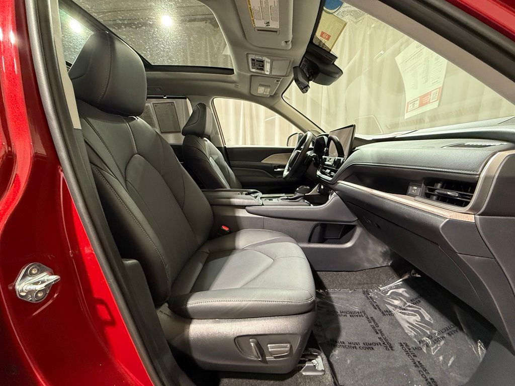 Thumbnail: 2026 Toyota Grand Highlander - 24