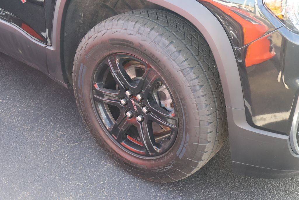 Thumbnail: 2023 GMC Acadia - 6