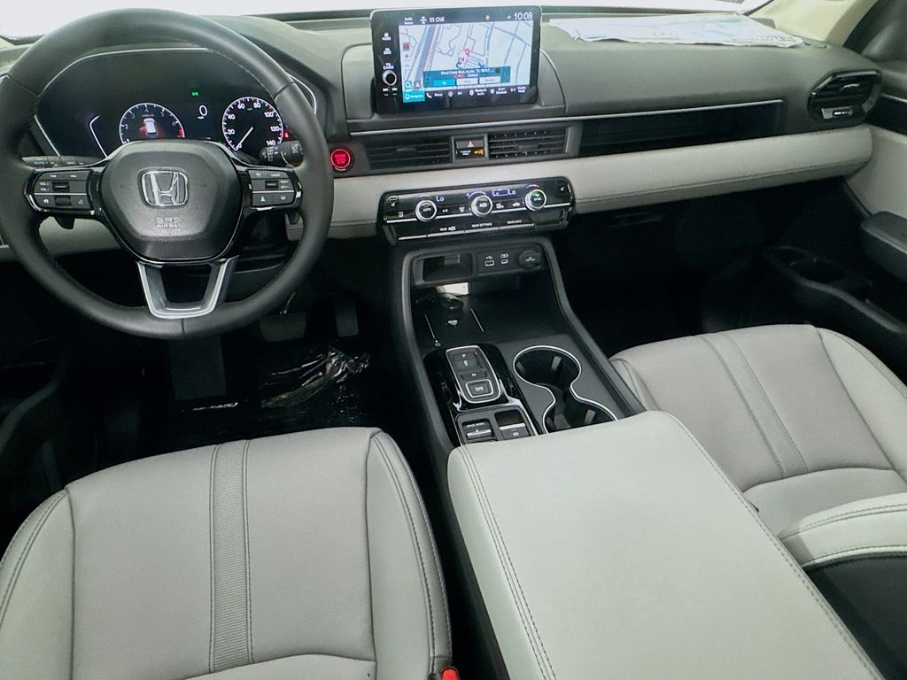 New Car 2025 Honda Pilot  Touring For Sale Under $60,000 In Austin, Texas