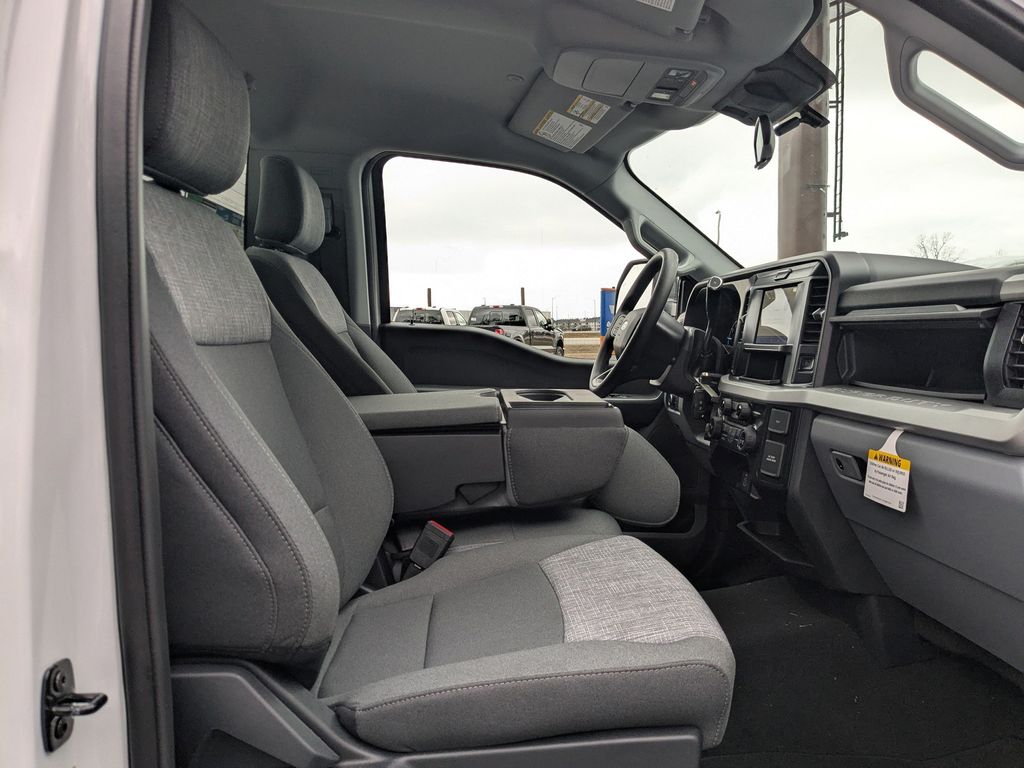 2026 Ford F-350 Super Duty XLT