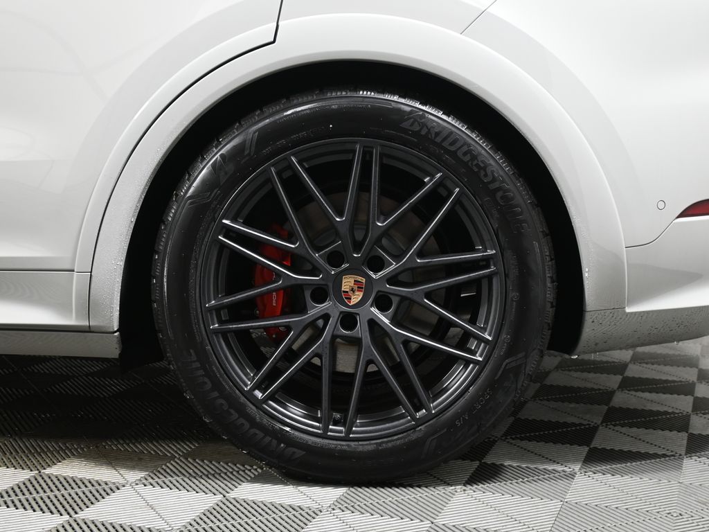 Thumbnail: 2026 Porsche Cayenne - 12