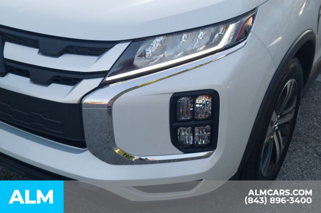 Used 2024 White Mitsubishi 2.0 ES image 11