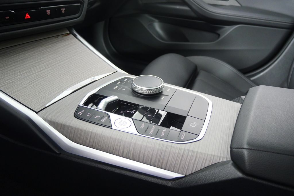Thumbnail: 2025 BMW 4 Series - 28