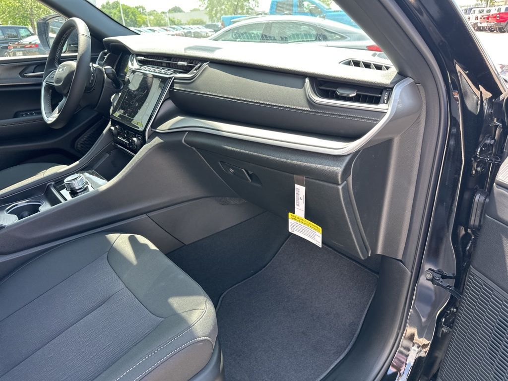 2025 Jeep Grand Cherokee L Laredo - Photo 53