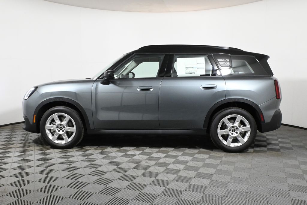 2025 MINI Cooper Countryman Base 2