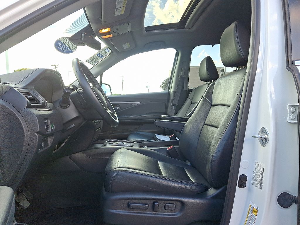 Thumbnail: 2022 Honda Pilot - 14