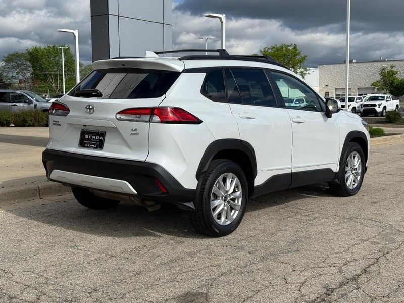 View vehicle photo 3