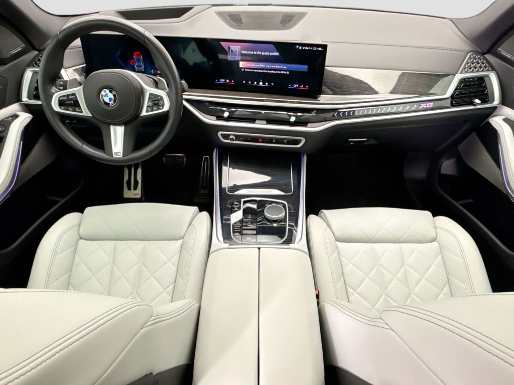 Thumbnail: 2024 BMW X5 - 13
