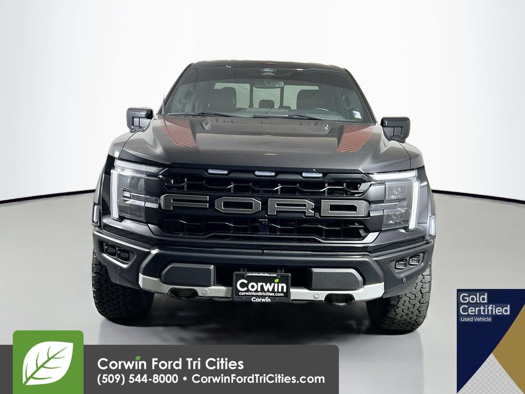 View vehicle photo 4