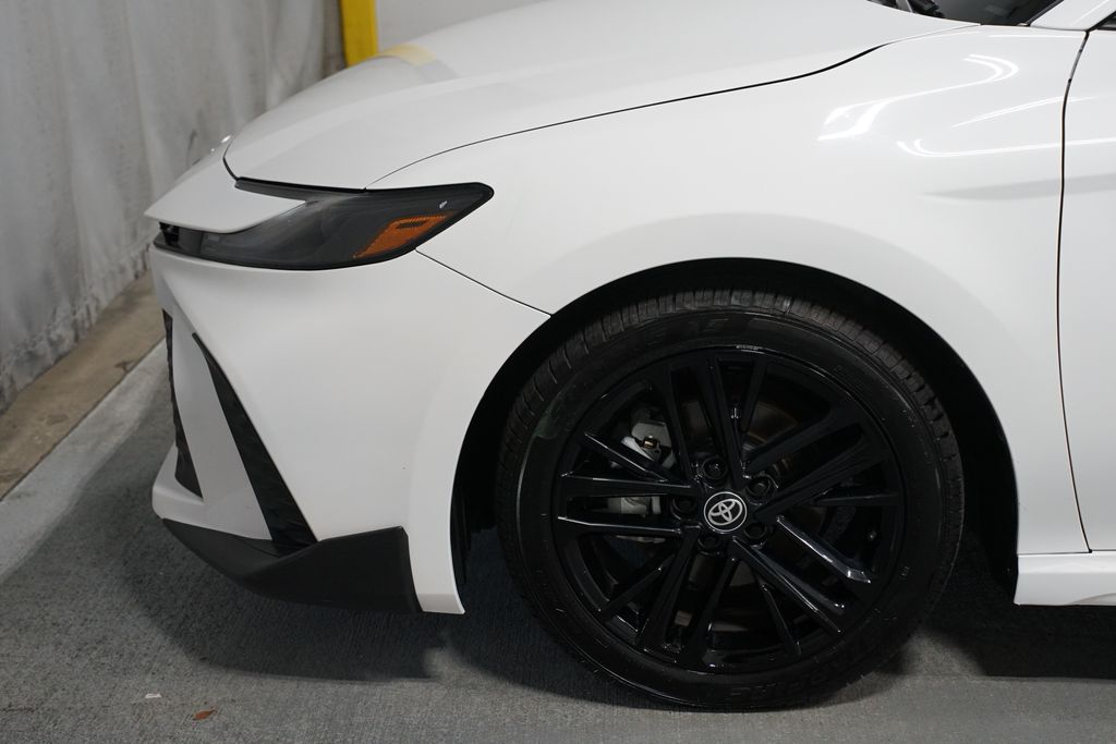 Thumbnail: 2025 Toyota Camry - 5