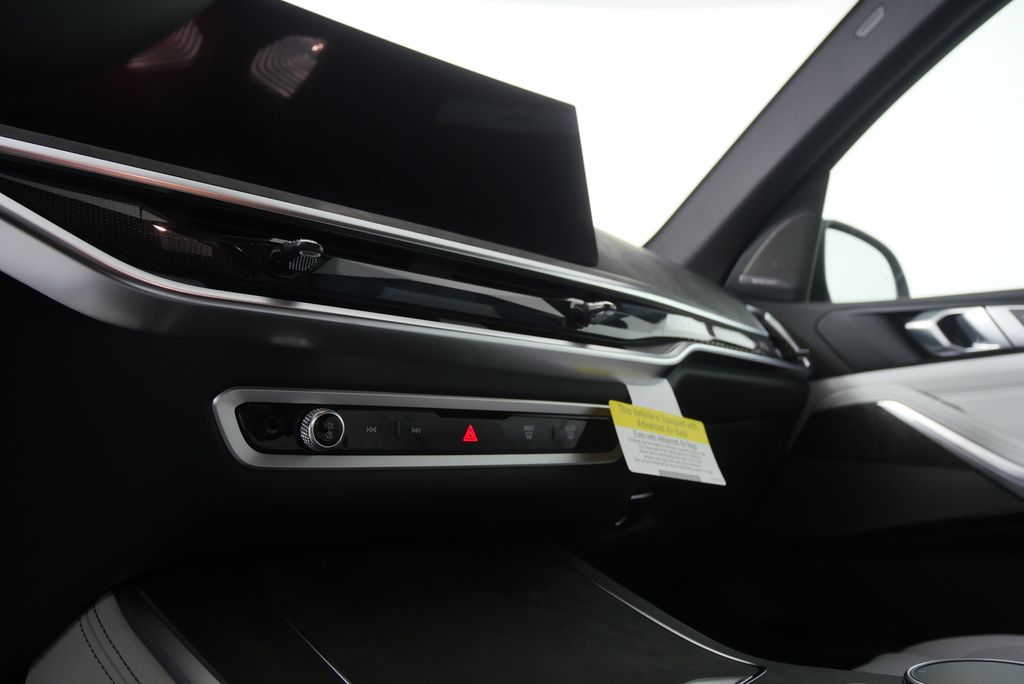 Thumbnail: 2026 BMW X5 - 19