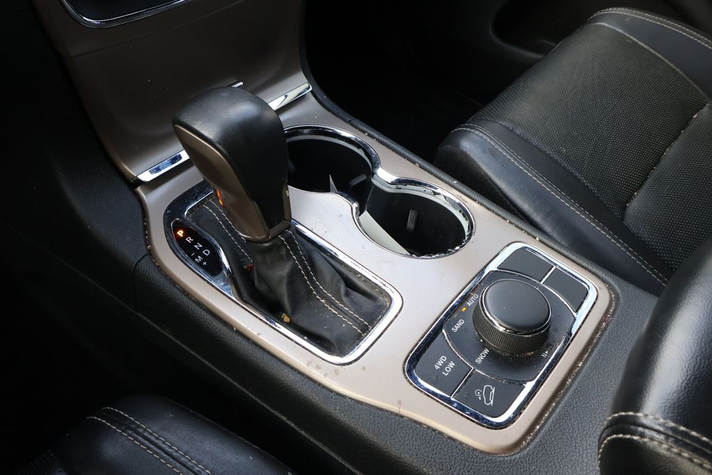 Thumbnail: 2016 Jeep Grand Cherokee - 29