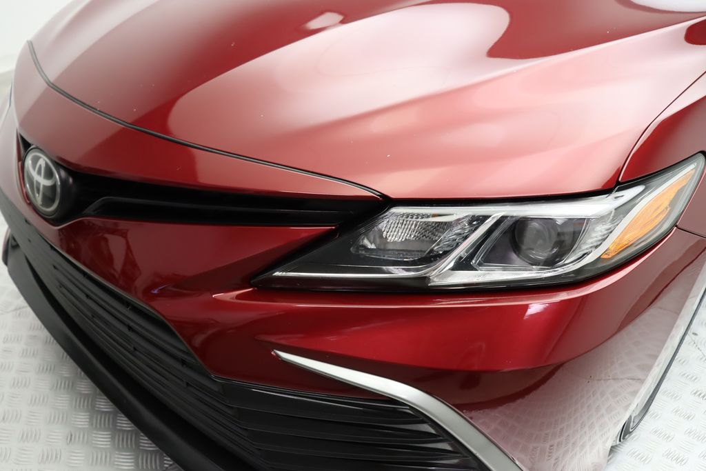 2021 Toyota Camry LE 3