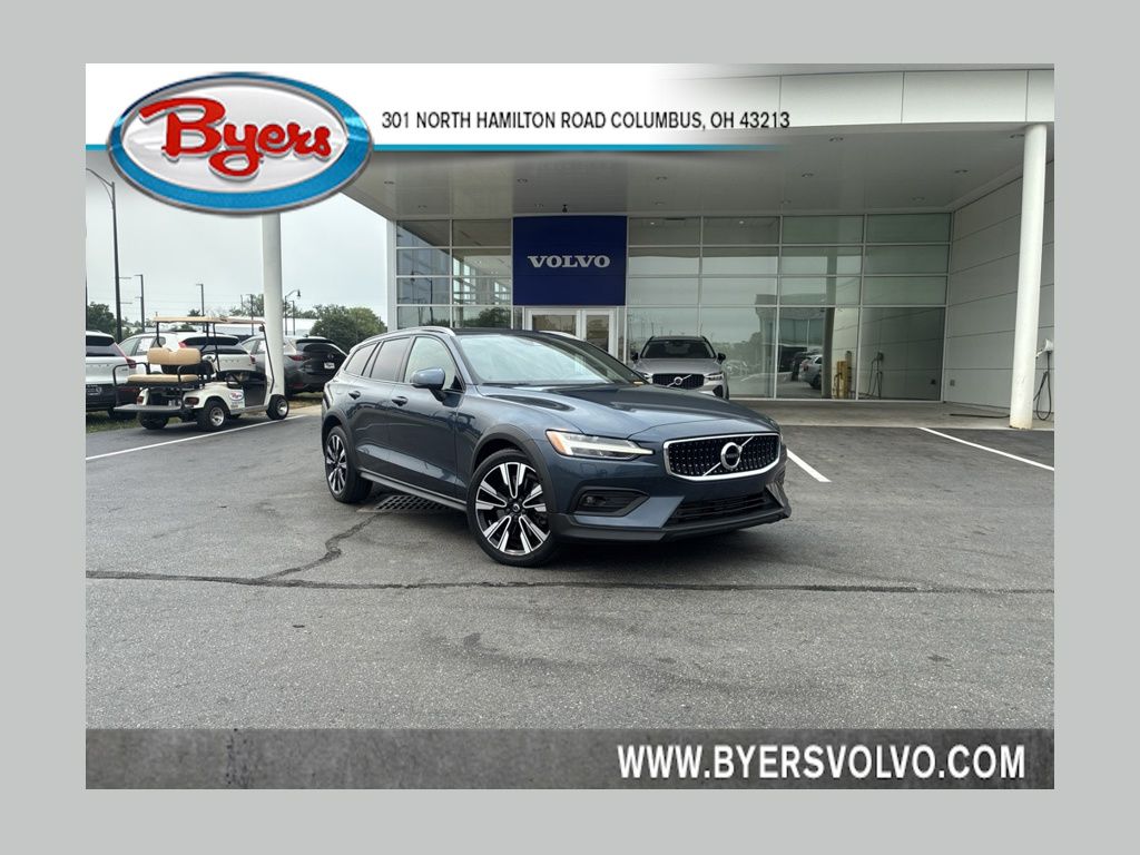 Denim Blue Metallic 2022 Volvo V60 Wagon All-Wheel Drive Automatic