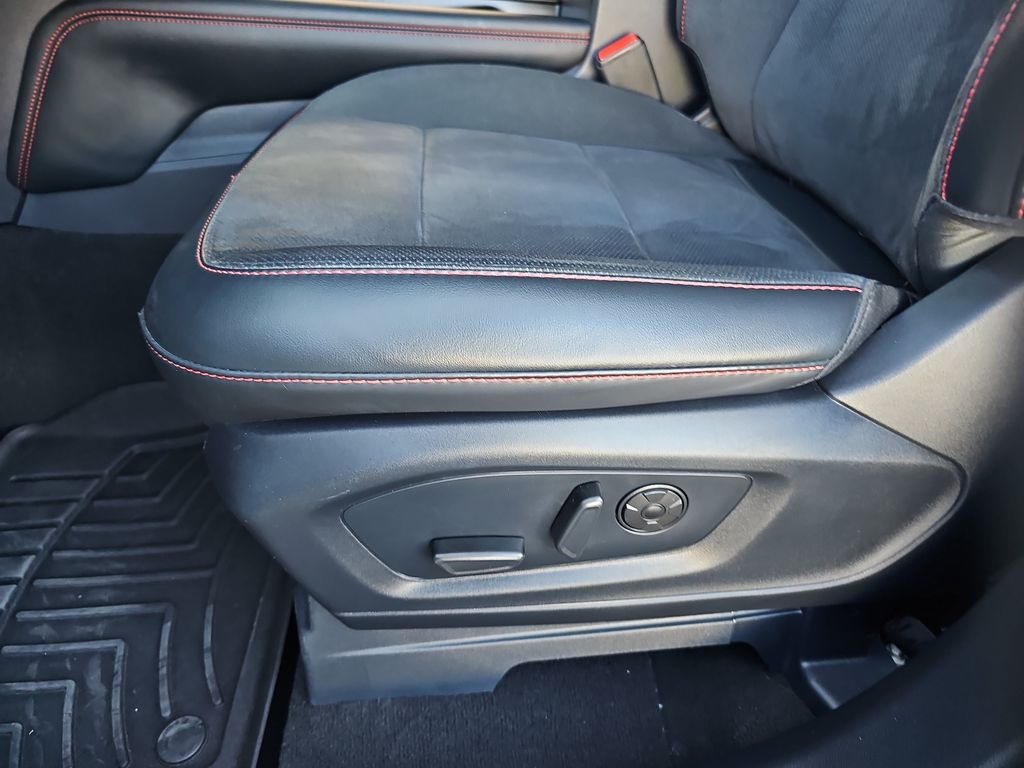 Used 2025 Ford Explorer SUV