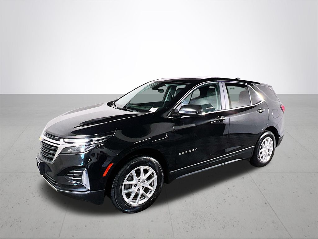 Used 2022 Chevrolet Equinox LT with VIN 3GNAXUEV4NL206175 for sale in Gladstone, OR