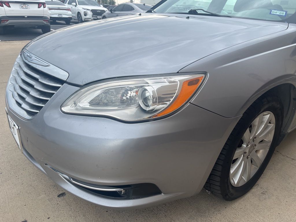Thumbnail: 2014 Chrysler 200 - 7