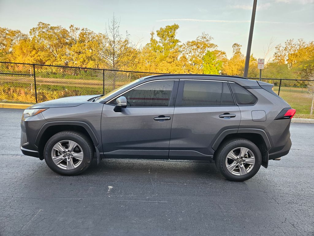 2024 Toyota RAV4 XLE 2