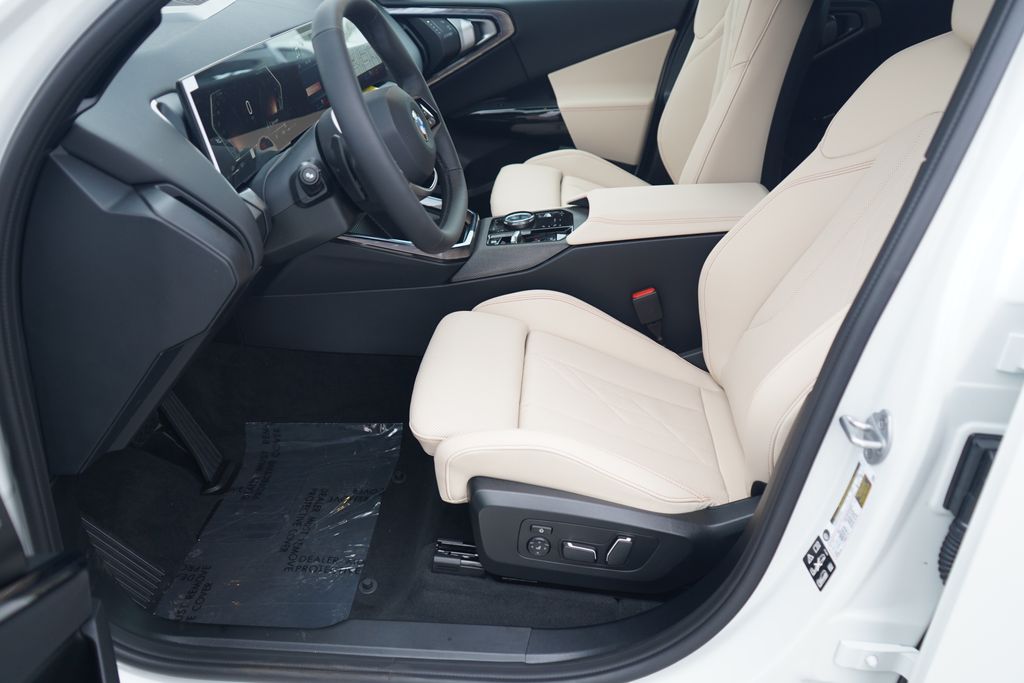 Thumbnail: 2026 BMW X3 - 9