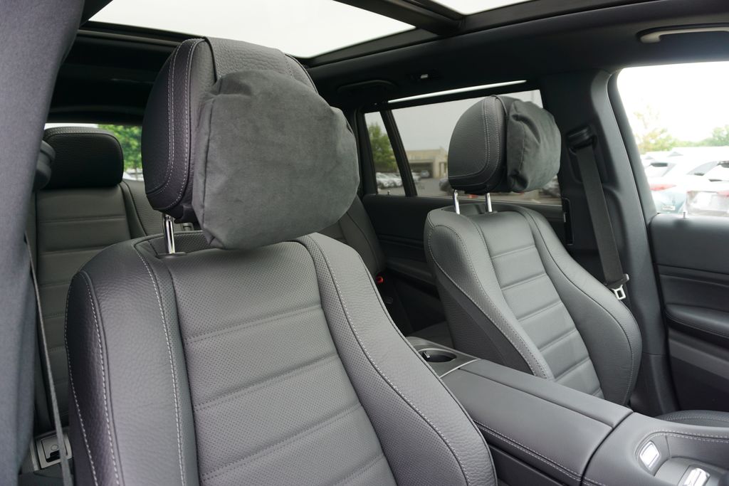 2025 Mercedes-Benz GLS 450 4MATIC 7