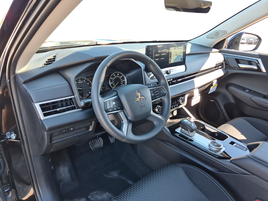2026 Mitsubishi Outlander ES Black at North Houston Mitsubishi