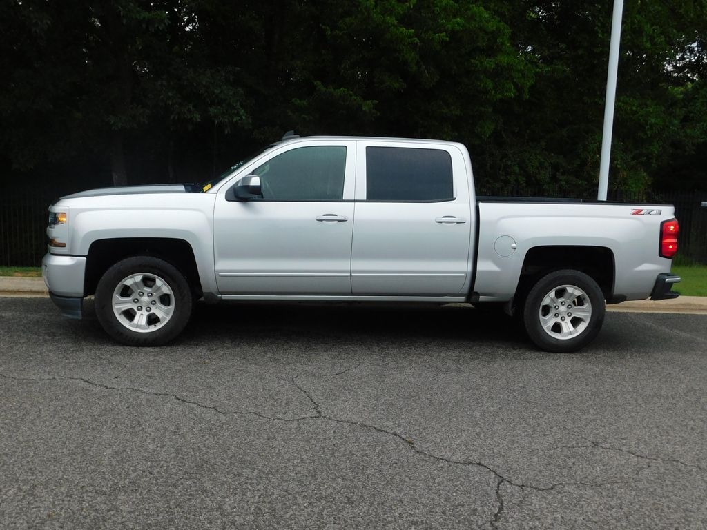 Thumbnail: 2018 Chevrolet Silverado 1500 - 2