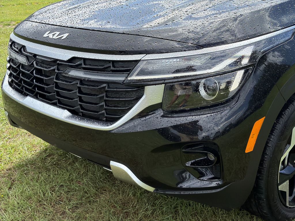 Used 2025 Kia Seltos SUV