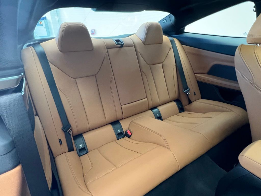 2026 BMW 4 Series M440i xDrive 9