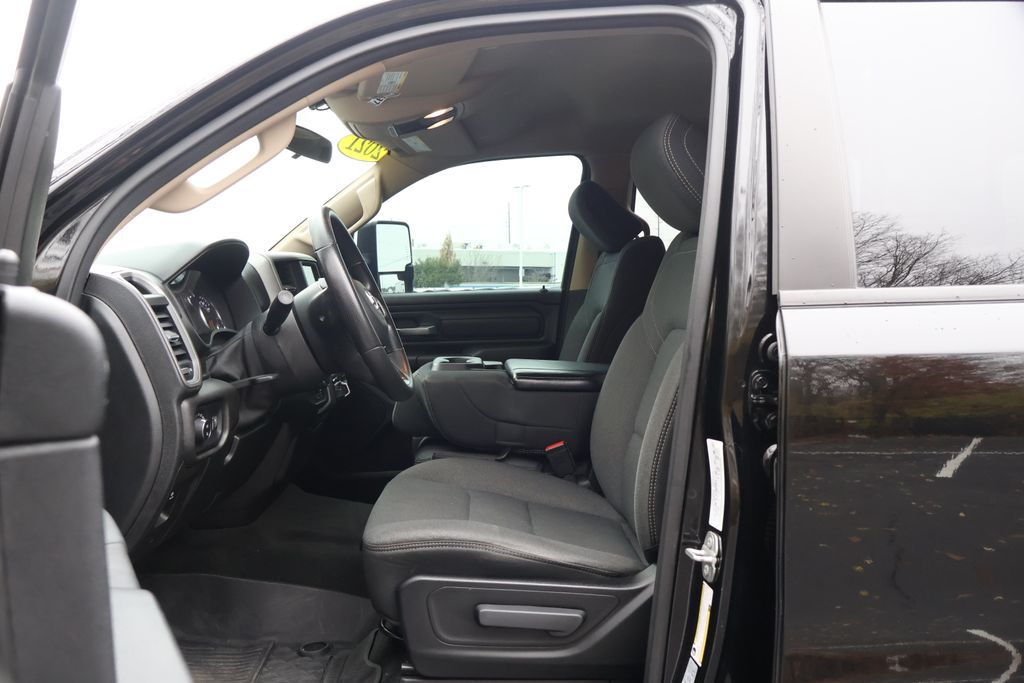 Thumbnail: 2021 RAM 1500 - 28