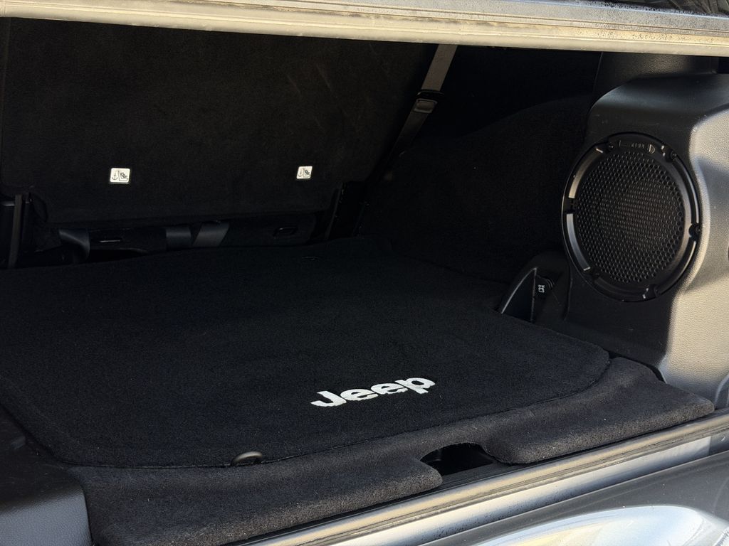 Used 2013 Jeep Wrangler SUV
