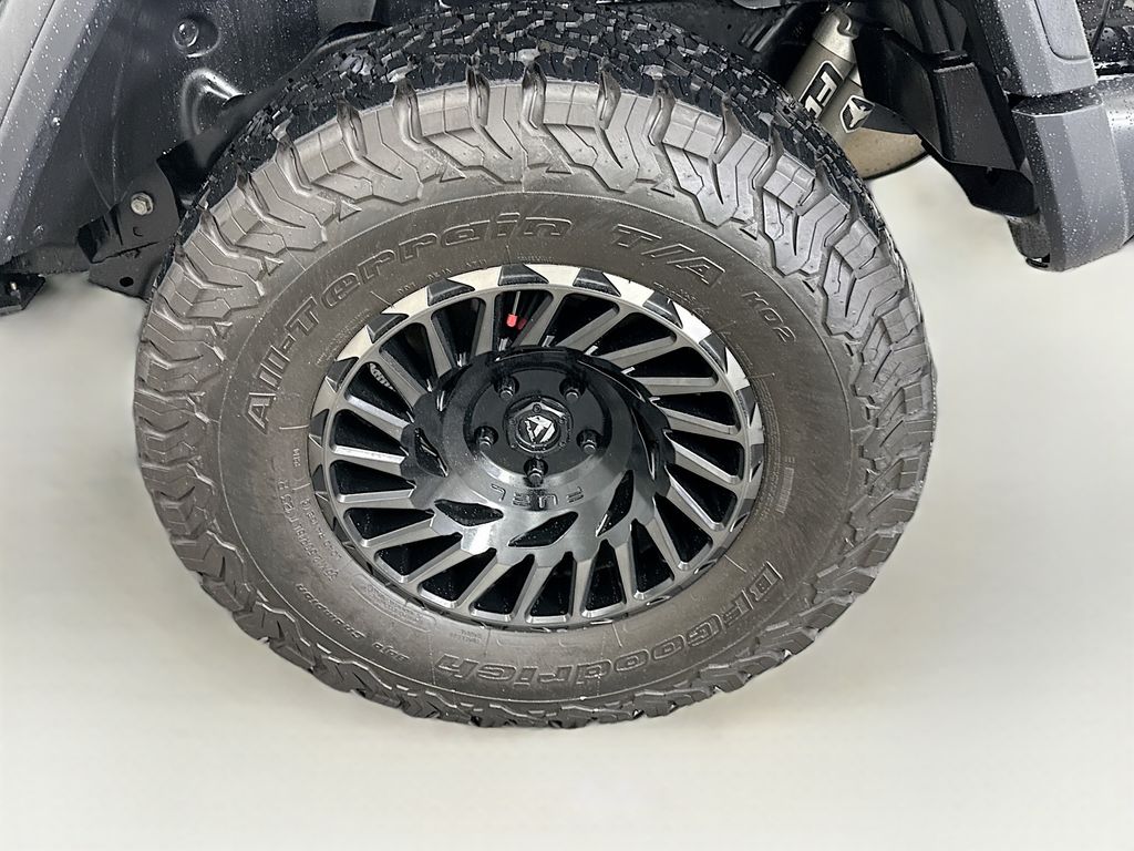 Thumbnail: 2018 Jeep Wrangler - 32