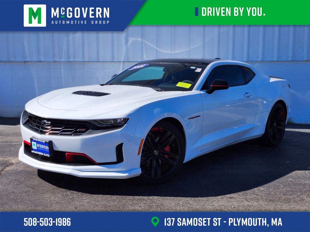 Summit White 2022 Chevrolet Camaro Coupe Rear-Wheel Drive Automatic